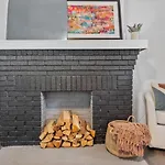 Brand New, Private Parking, Stylish 3Bedroom House