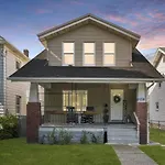 Brand New, Private Parking, Stylish 3Bedroom House