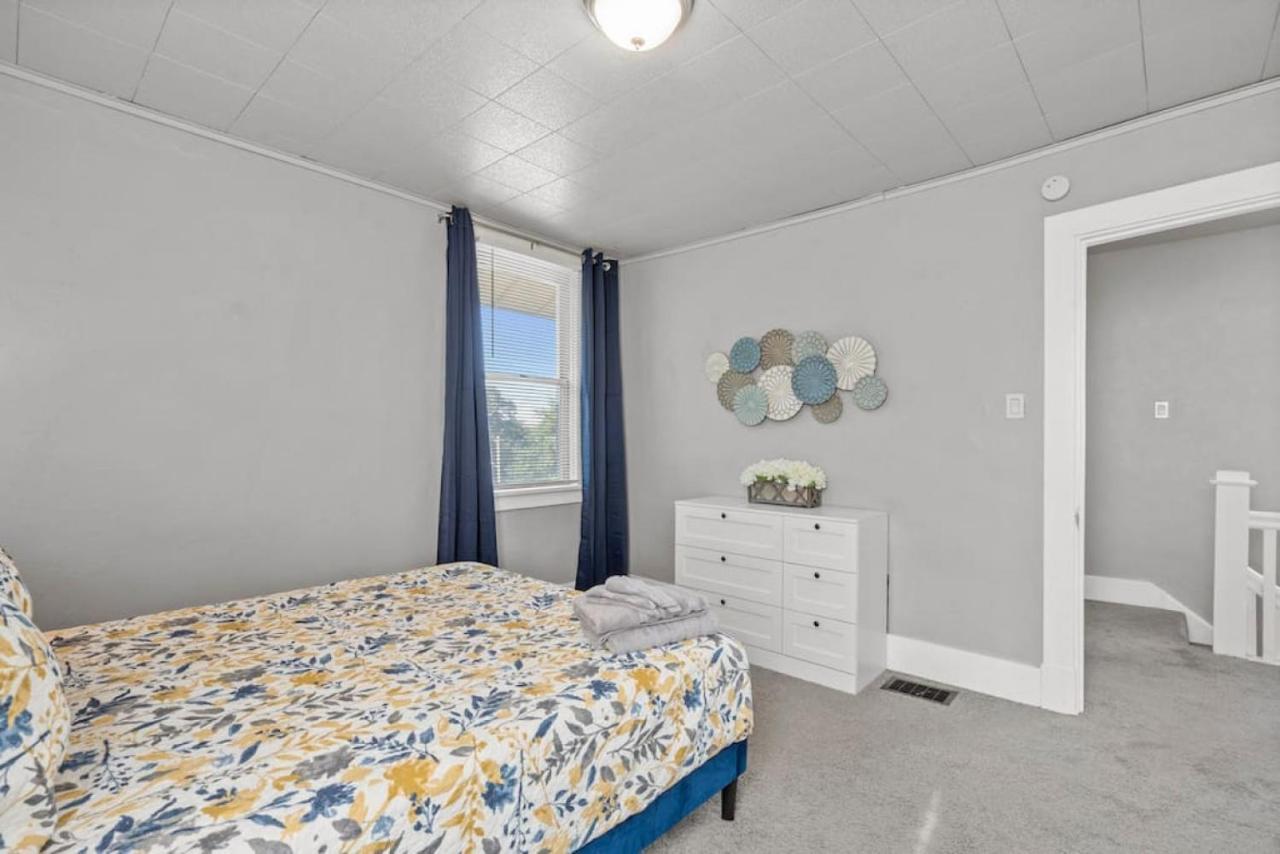 Brand New, Private Parking, Stylish 3bedroom House Holiday home *