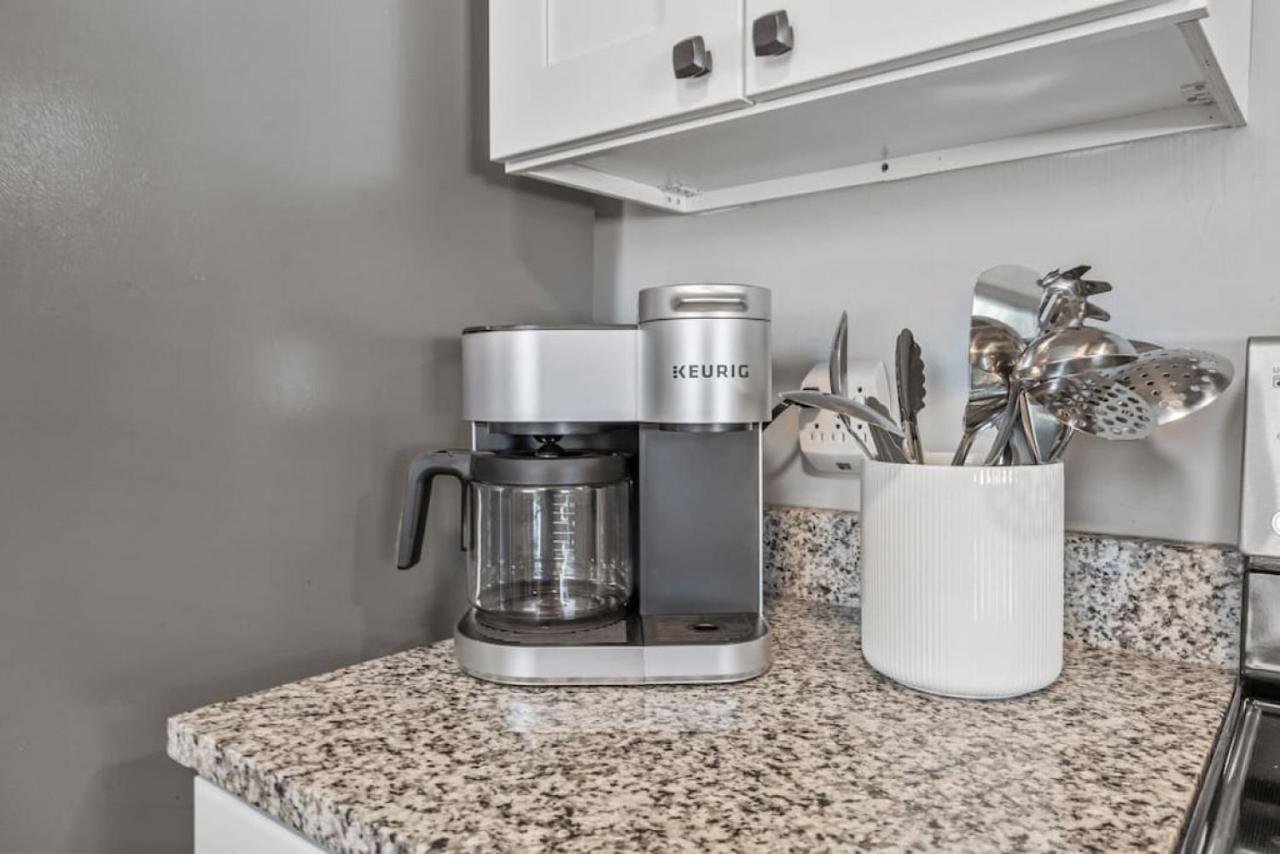 Holiday home Brand New, Private Parking, Stylish 3bedroom House Pittsburgh