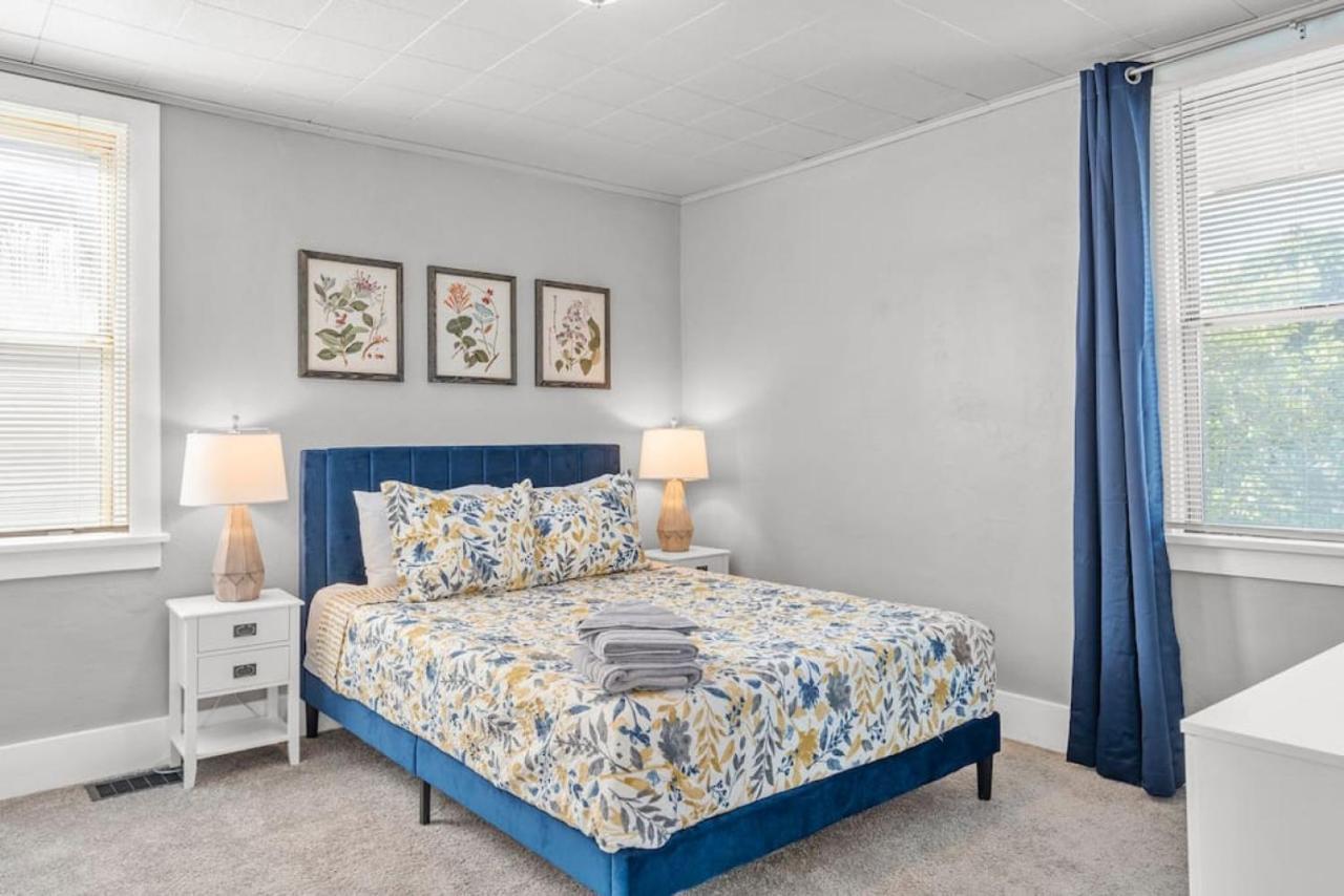 Сasa de vacaciones Brand New, Private Parking, Stylish 3bedroom House Pittsburgh